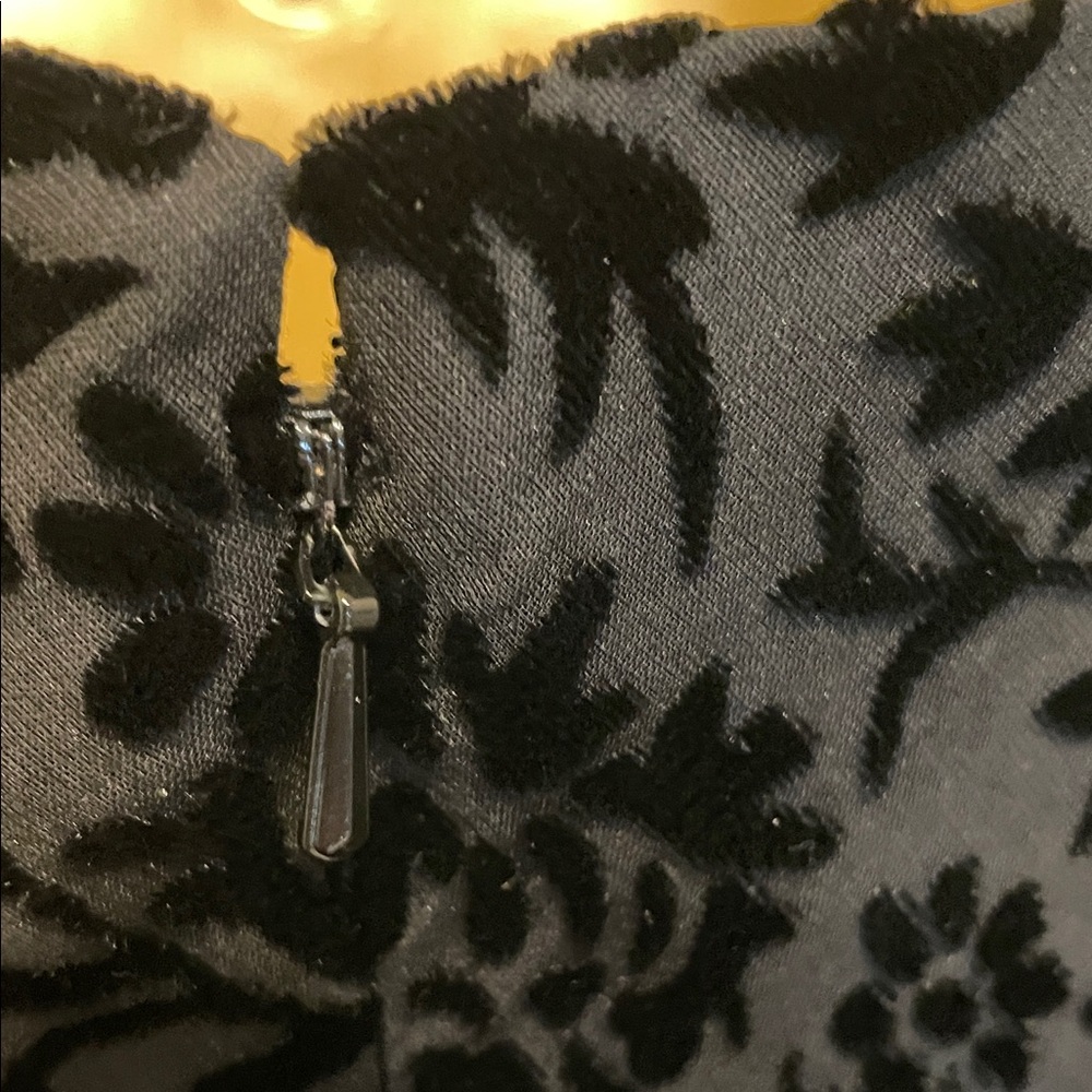 Size 6 Vintage Lauren Ralph Lauren Black Velvet Backless Gown - Picture 5 of 6
